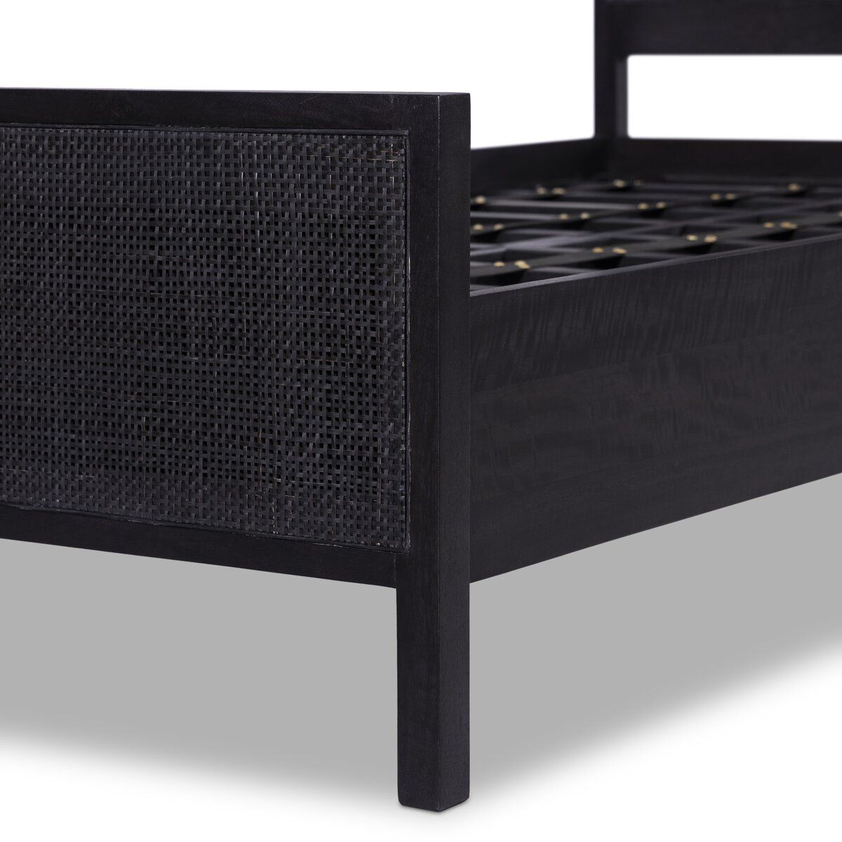Sydney Bed