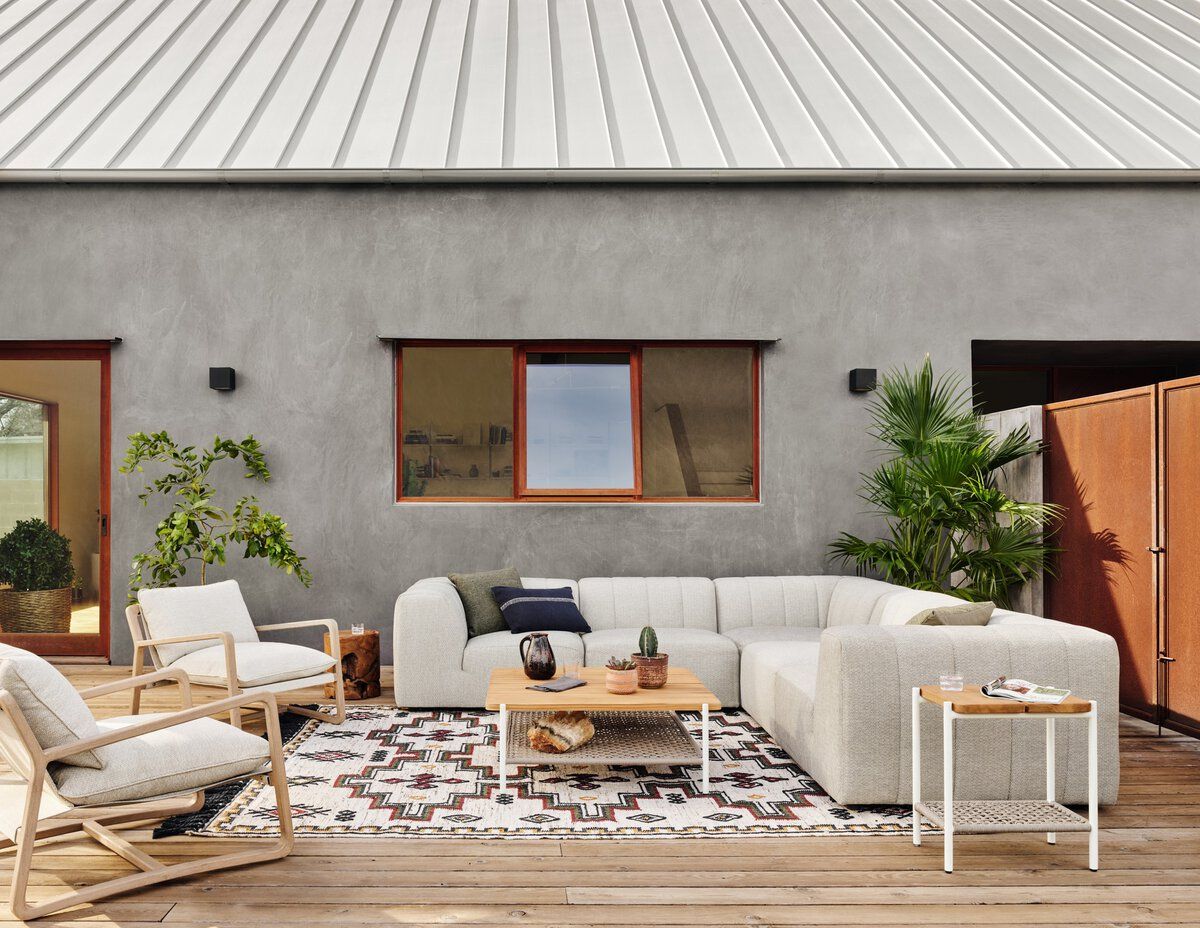 Gwen Outdoor 5-piece Sectional